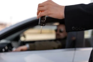 cambiar titular coche por embargo